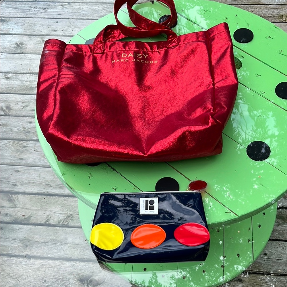 Marc Jacobs Red Tote Bag with Cosmetic Pouch Lisa Perry